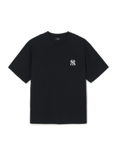 Sportive Cursive Back Lettering T-shirt