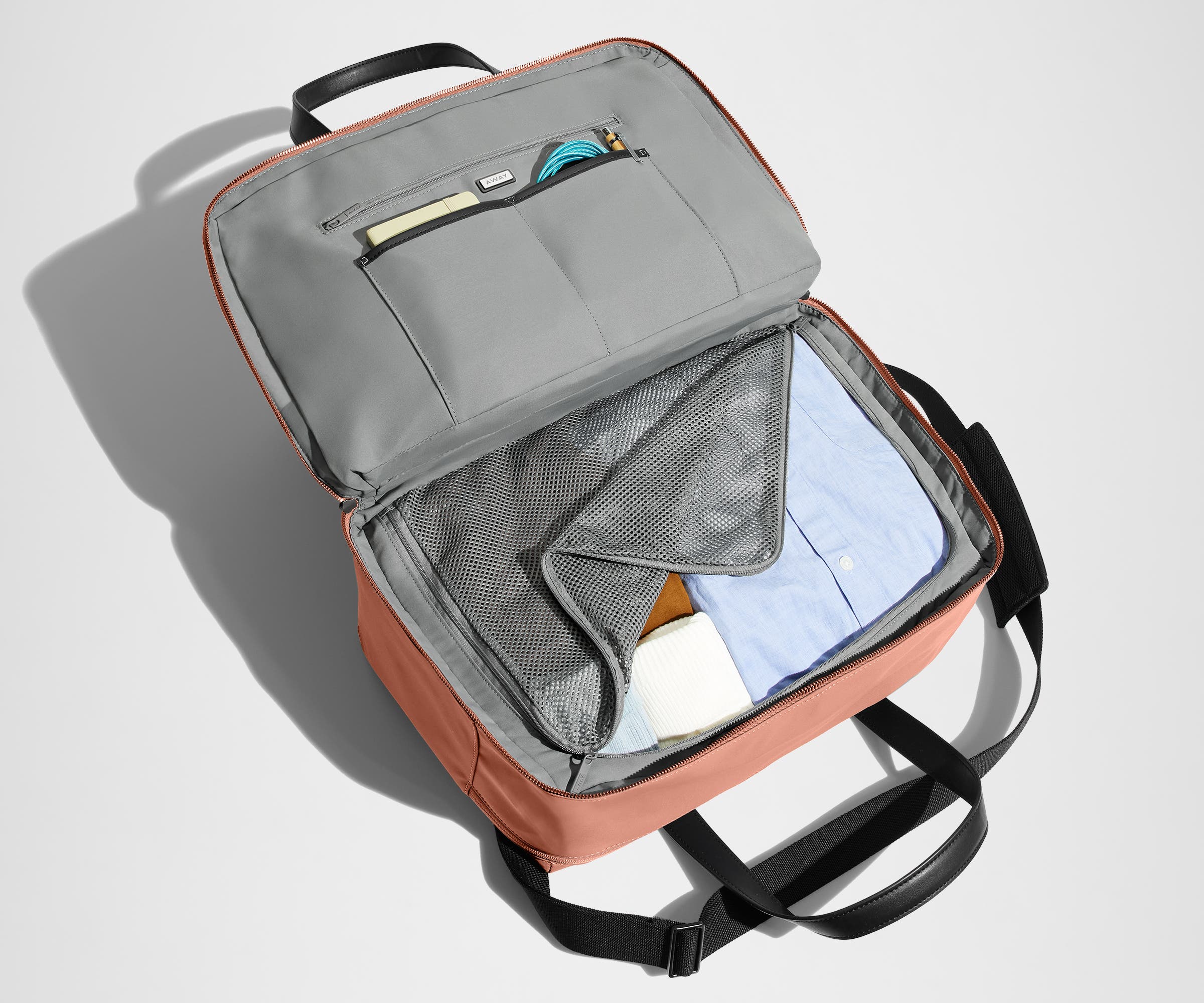 The Overnight Bag in Clay Pink
