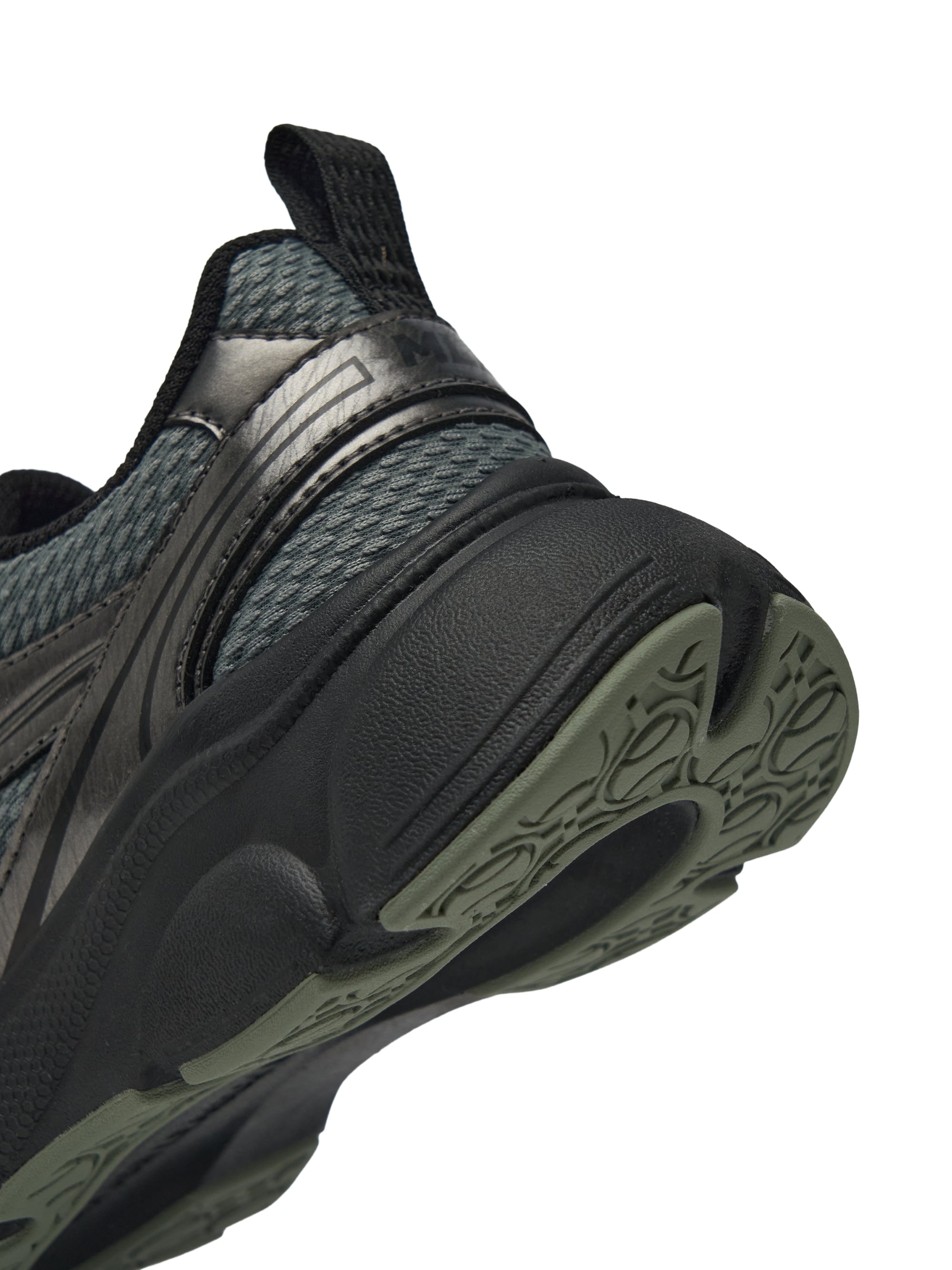 ACE RUNNER V2