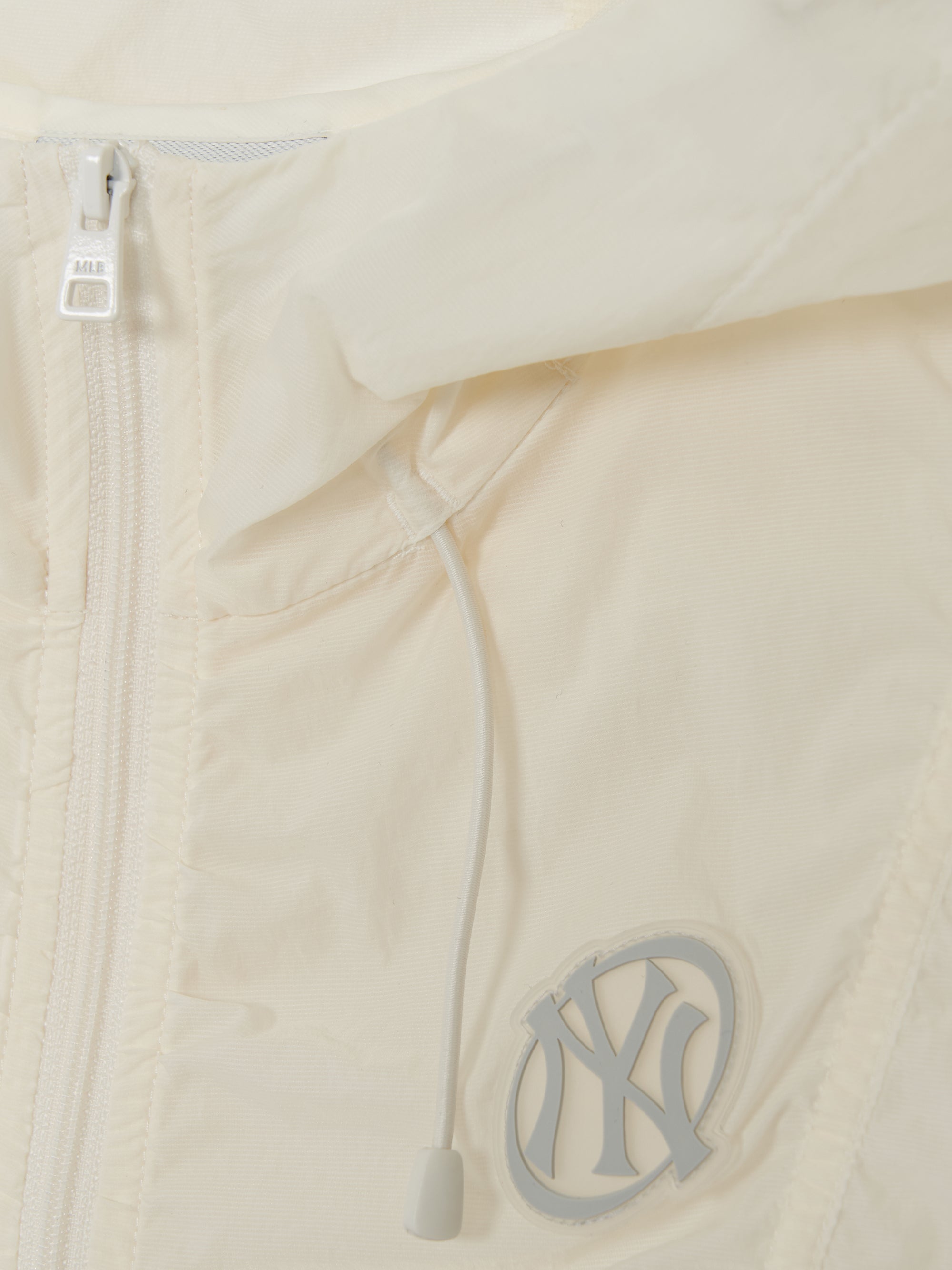 Women's Sportive Short Sleeve Windbreaker