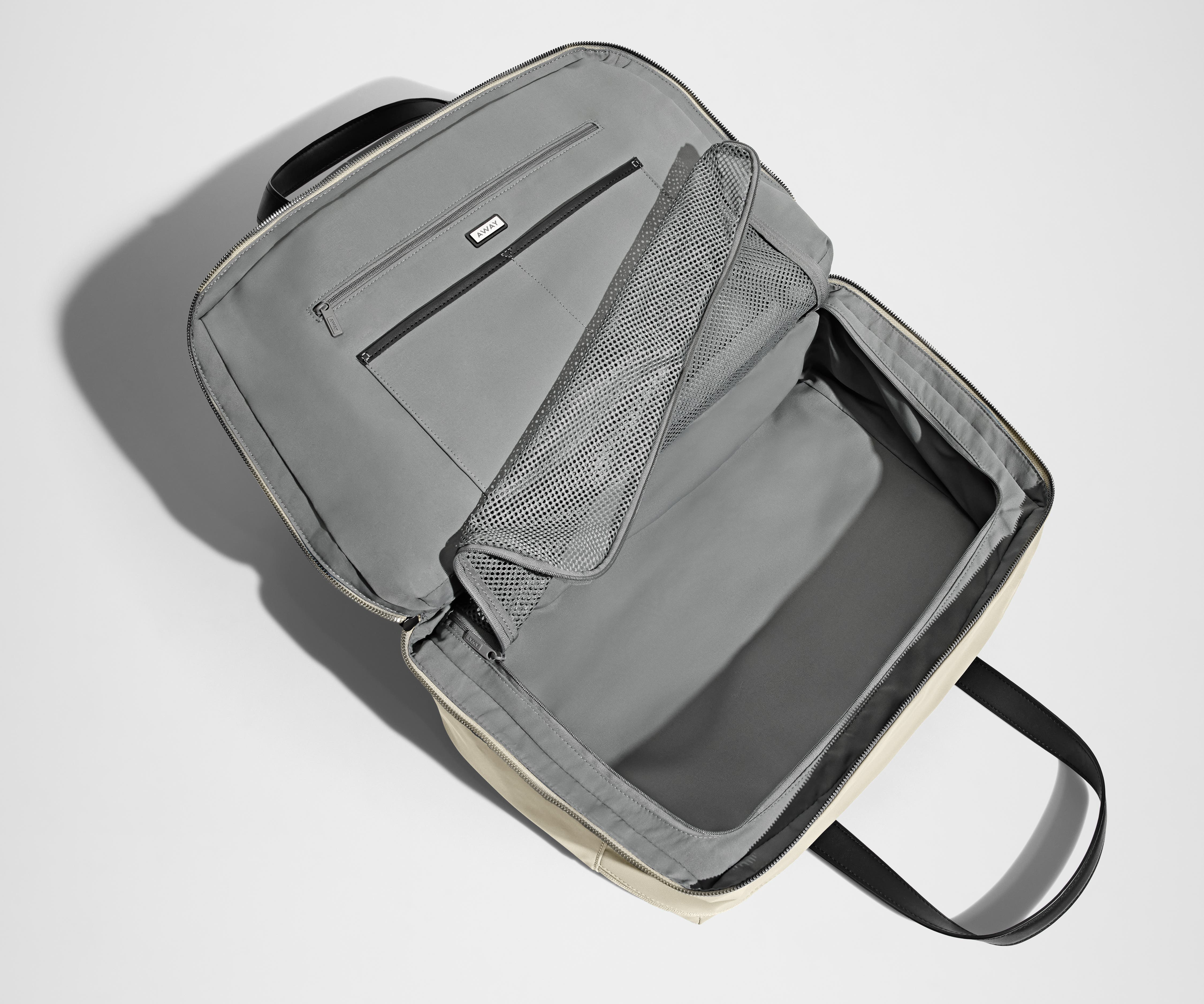 The Overnight Bag in Salt White