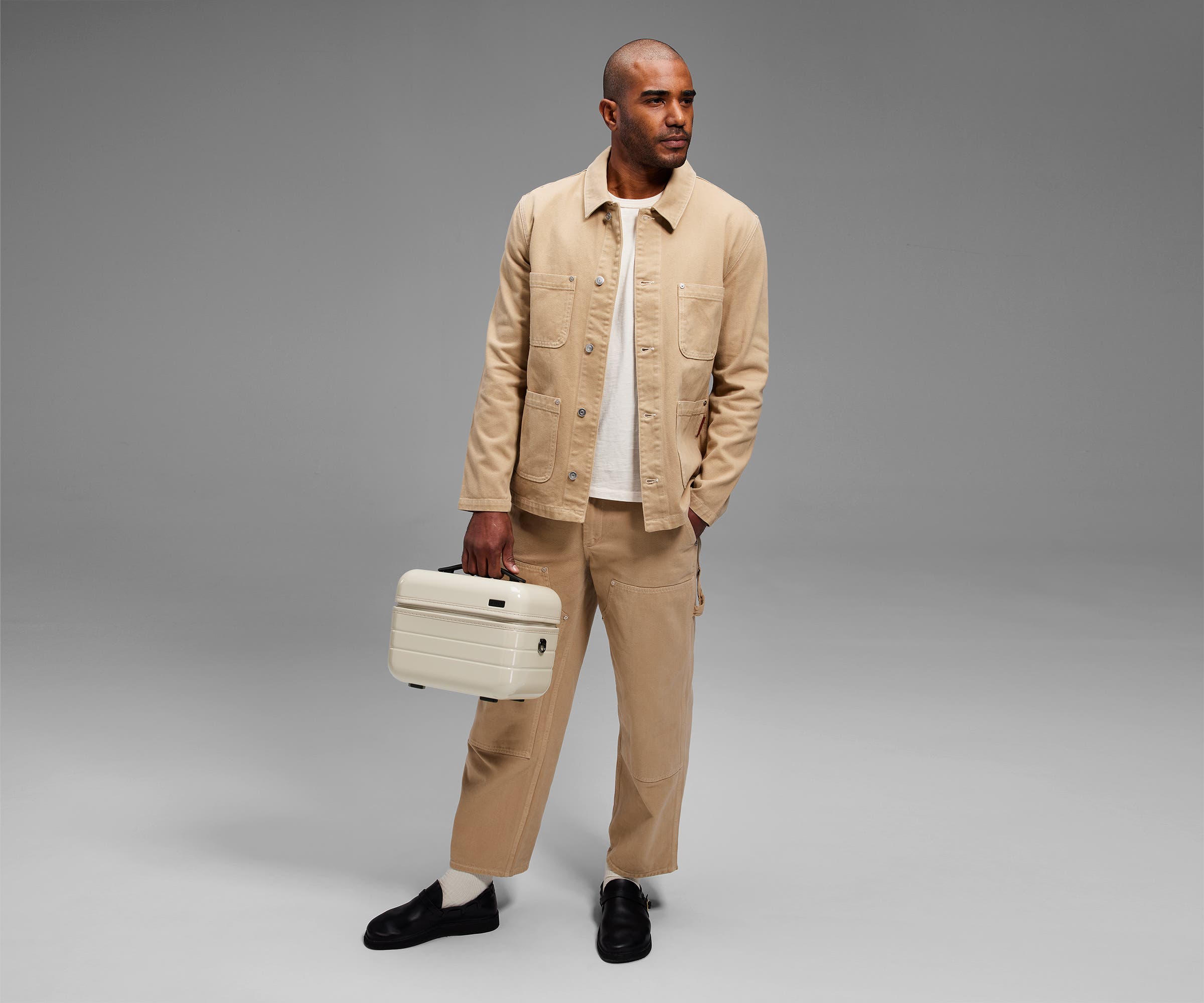 The Train Case in Salt White (Gloss)
