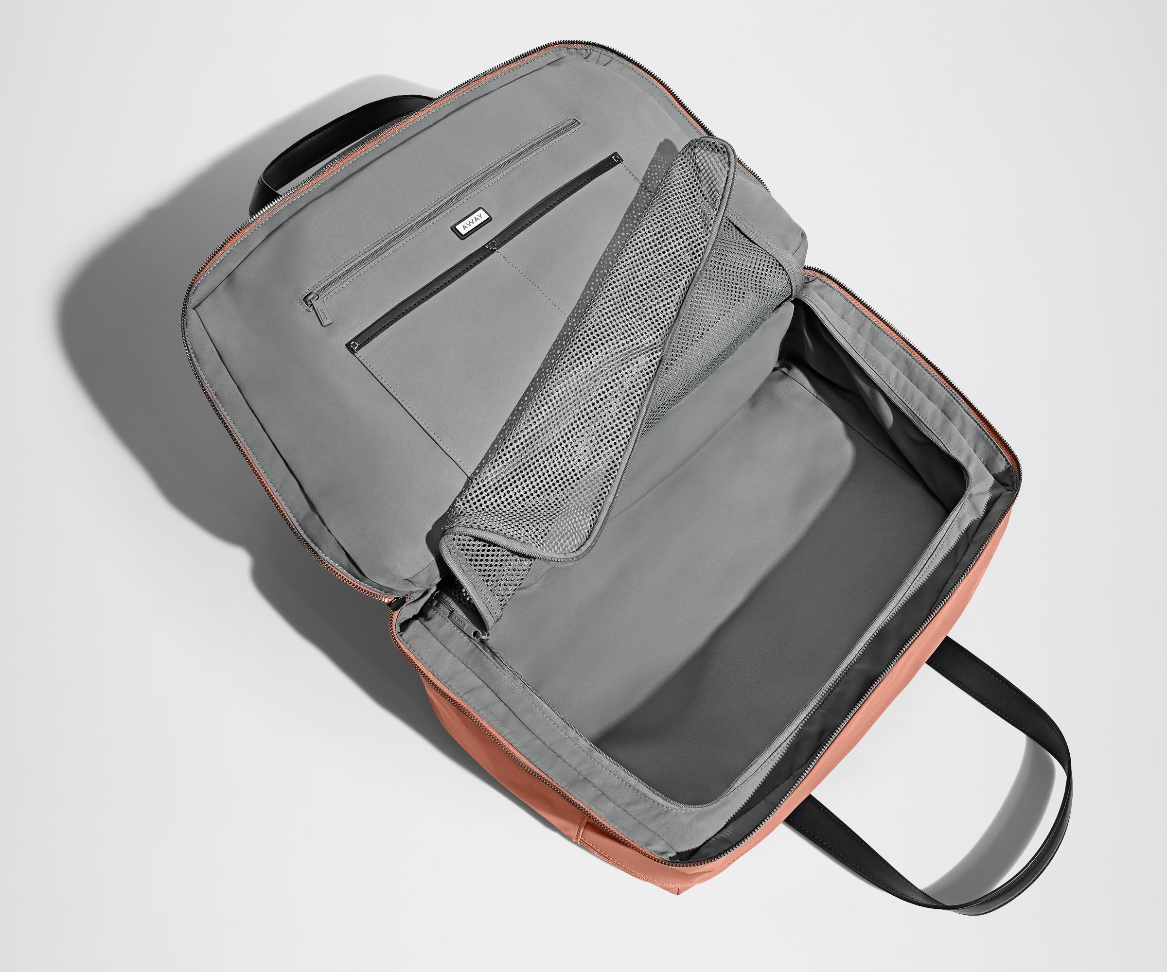 The Overnight Bag in Clay Pink